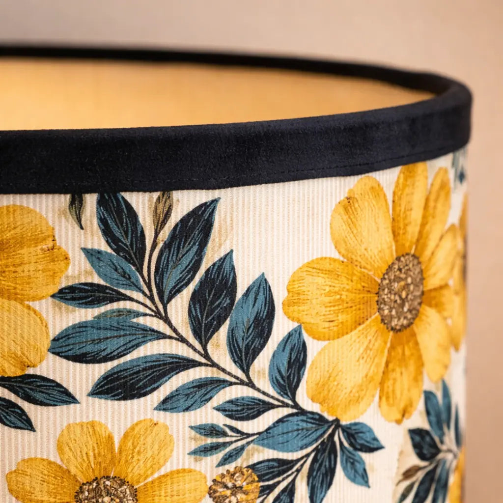Abat-jour Floral Jaune–Motif Fleurs Vintage Lumyno