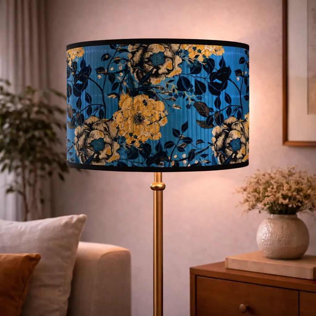 Abat-jour floral bleu canard vintage en décoration chambre