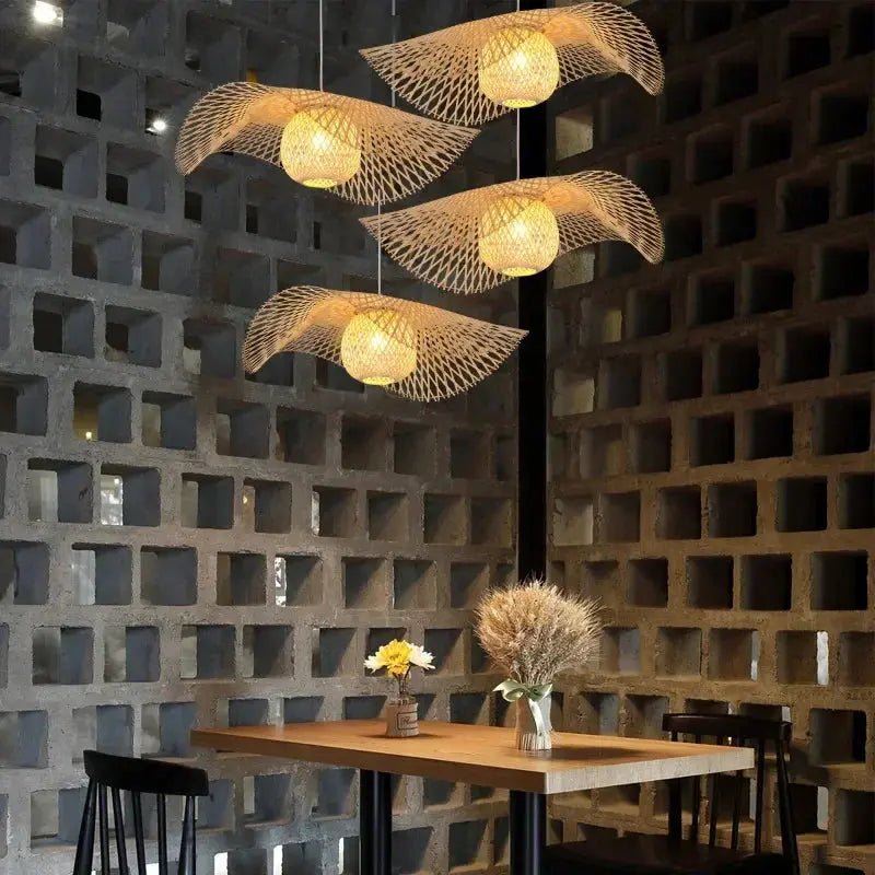 Suspension Design en Bambou – Lustre Ondulé Naturel Lumyno