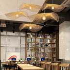 Suspension Design en Bambou – Lustre Ondulé Naturel Lumyno